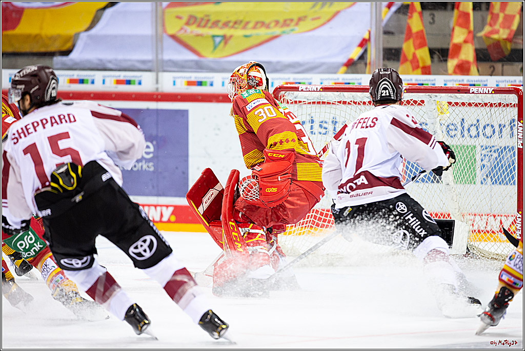 PENNY DEL;  Duesseldorfer EG - Koelner Haie; Duesseldorf, 15.03.2021